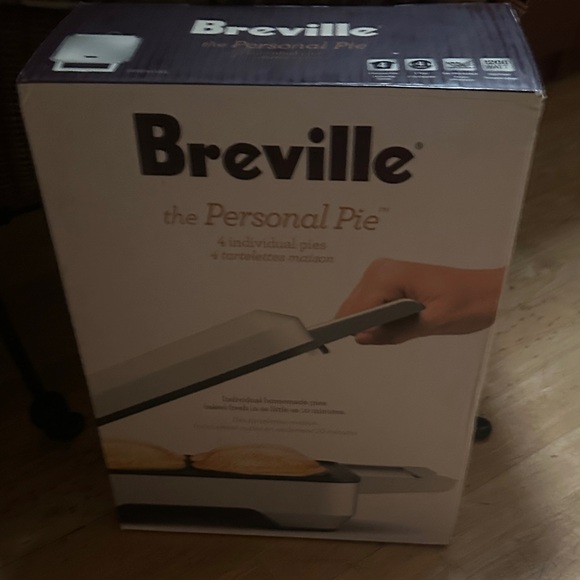 Breville Other - Breville Personal Pie Maker in Silver and Black